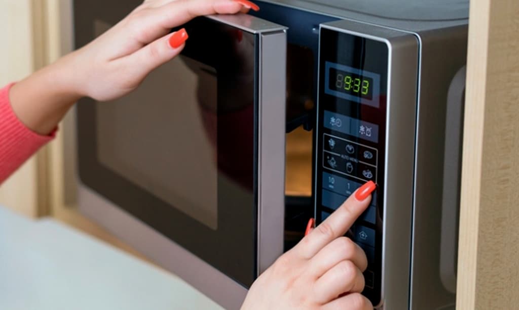 The reason why the Samsung microwave does not turn on