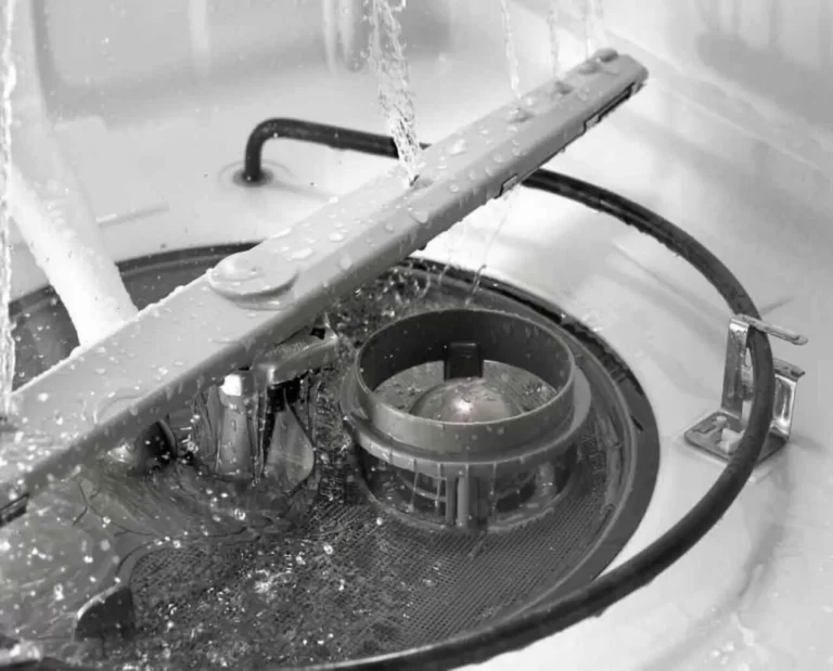 پیشگیری از تخلیه نشدن آب ماشین ظرفشویی
