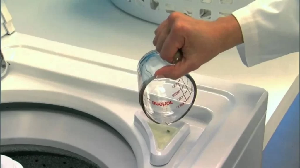 چگونه می‌توان از وایتکس در ماشین لباسشویی استفاده کرد