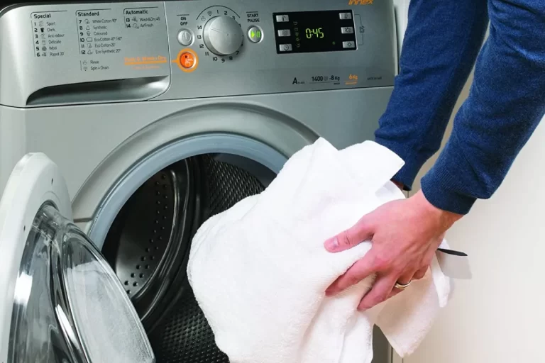 علت بوی زننده در ماشین لباسشویی