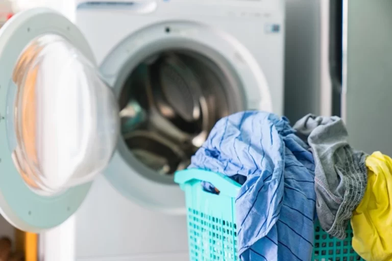 بررسی دلایل خشک نکردن ماشین لباسشویی