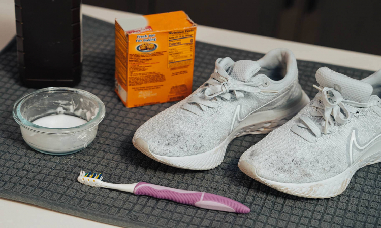 Methods of washing sneakers hygienically in a washing machine