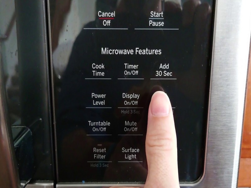 Solutions to fix the problem of the microwave turntable rotating when the door is open